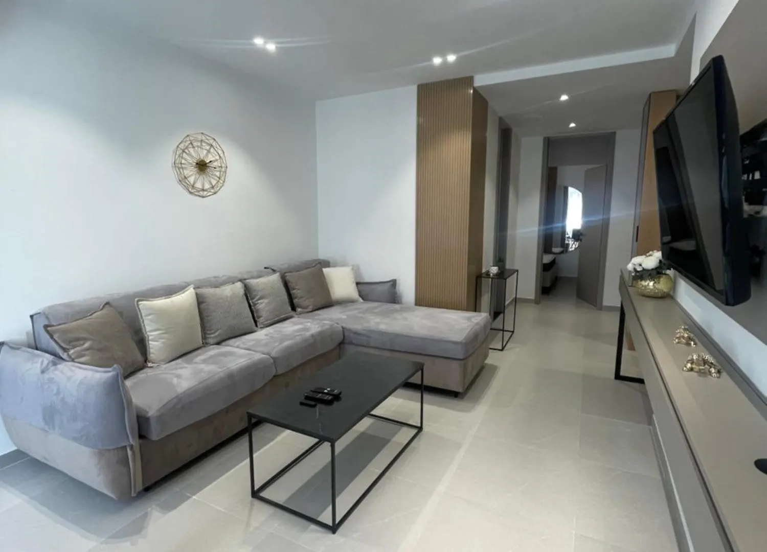 Nemo Apartment Durres 0*,  Albania